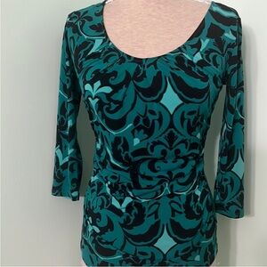 ⭐️ 2 for $15. New York & Company Teal and Black Floral stretchy Blouse